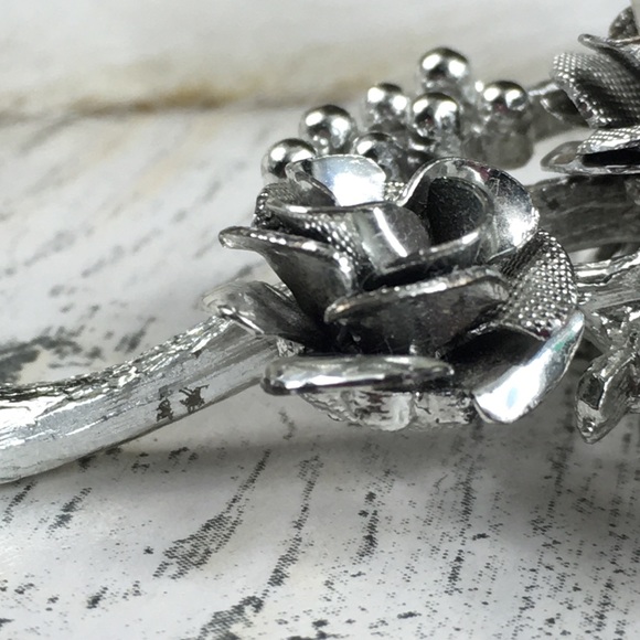 Vintage Coro Rose Vine Flower Brooch - Picture 6 of 6